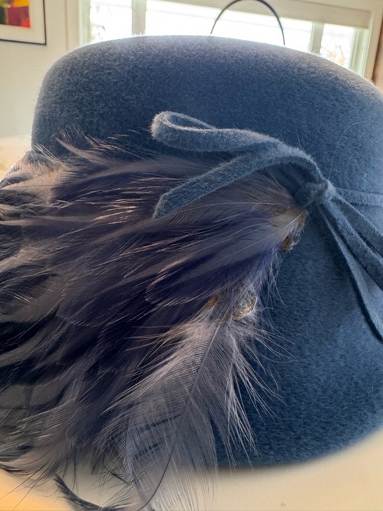 Vintage Eva Mae Modes Blue Fur Felt Cloche Hat Ostrich Feathers main image 5